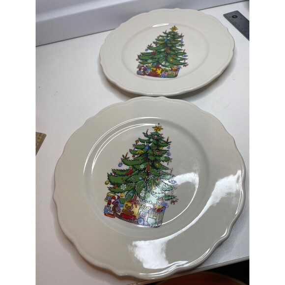 2 VTG Syracuse China USA Restaurant-Ware Scalloped Rim salad plates 8.25" - Picture 1 of 6